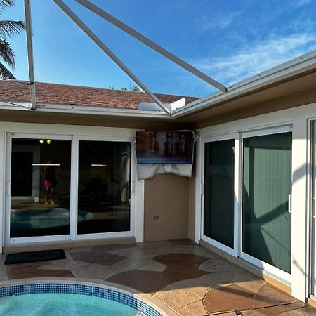 Sandcastles Of Marco Island Waterfront Private Pool Villa Exterior photo