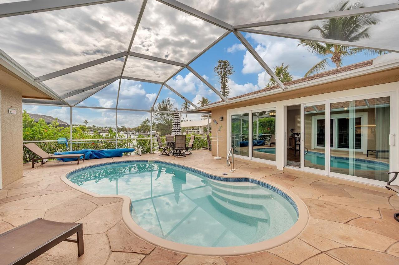 Sandcastles Of Marco Island Waterfront Private Pool Villa Exterior photo