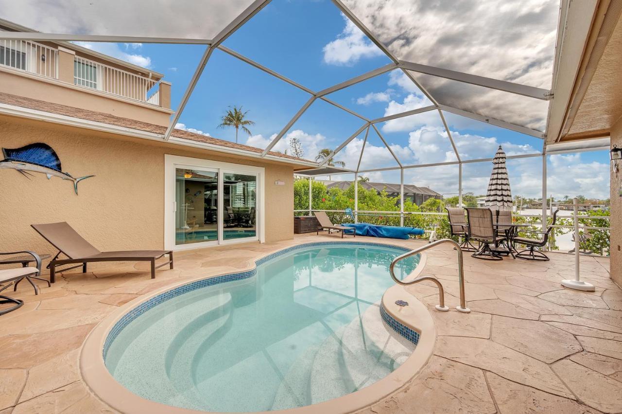 Sandcastles Of Marco Island Waterfront Private Pool Villa Exterior photo